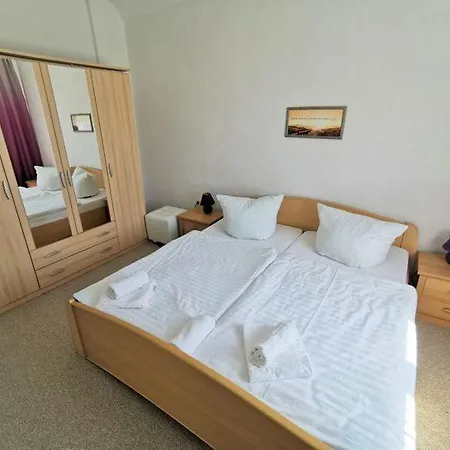 Regner „das Anwesen Am See“ **** *