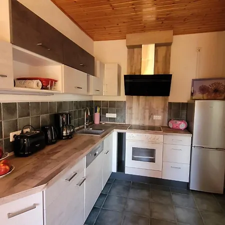 아파트 Regner „das Anwesen Am See“ **** *